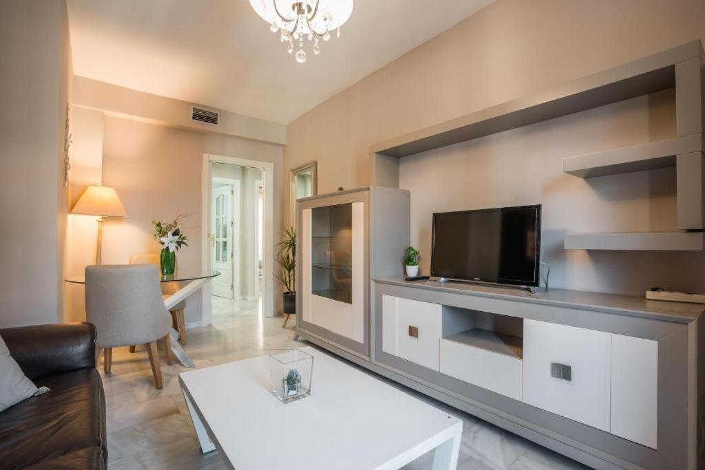 Apartamento Centrico Frente Villa Oniria กรานาดา ภายนอก รูปภาพ